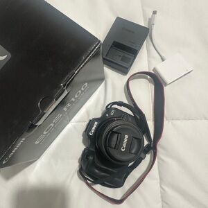 Canon EOS R100 Digital Camera with 18-45mm lens